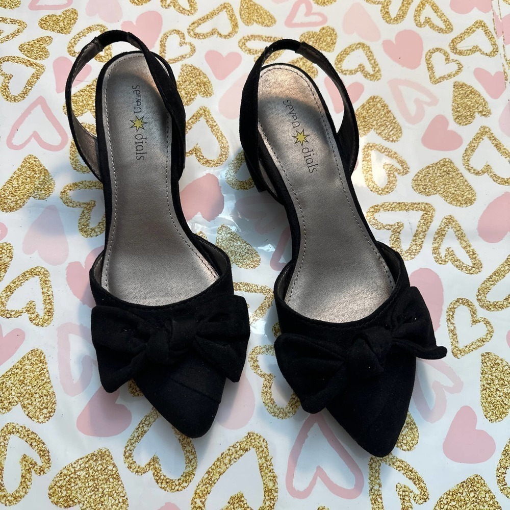 SEVEN dials heels